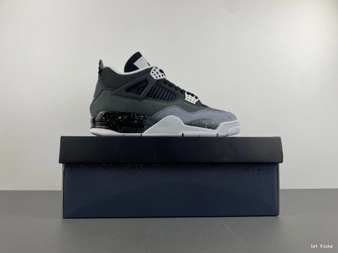 1st Kicks FQ8138-002 Fear 4 Air Jordan 0825